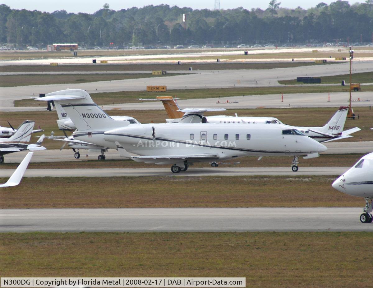 N300DG, 2005 Bombardier Challenger 300 (BD-100-1A10) C/N 20058, BD-100