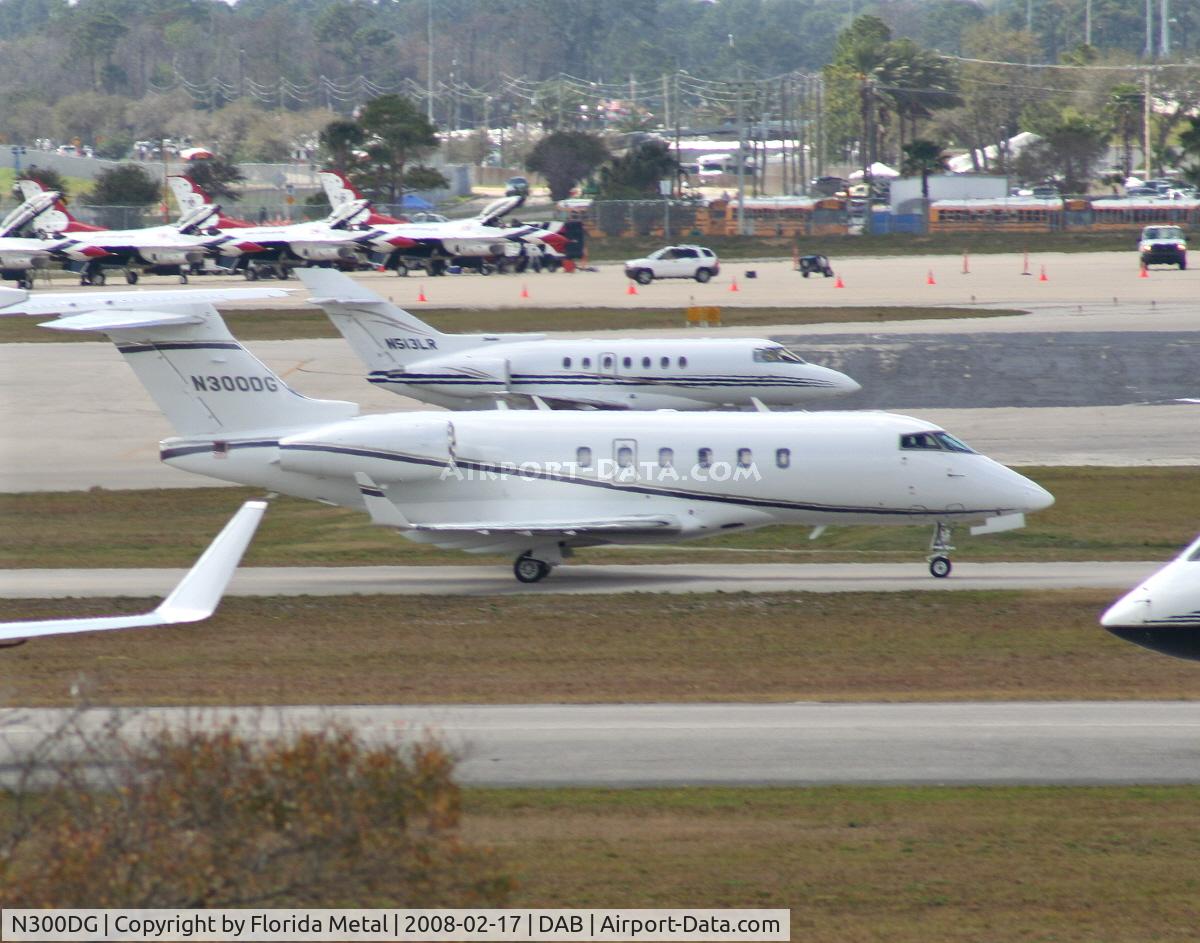 N300DG, 2005 Bombardier Challenger 300 (BD-100-1A10) C/N 20058, BD-100