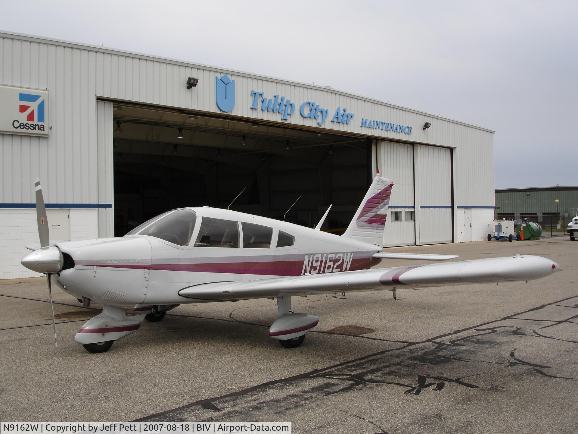 N9162W, 1968 Piper PA-28-235 C/N 28-11096, Piper Cherokee 235