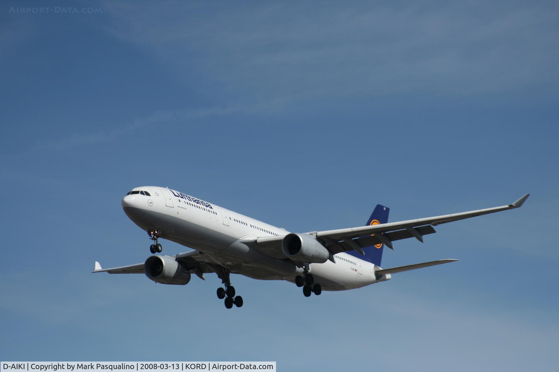 D-AIKI, 2005 Airbus A330-343X C/N 687, Airbus A330-300
