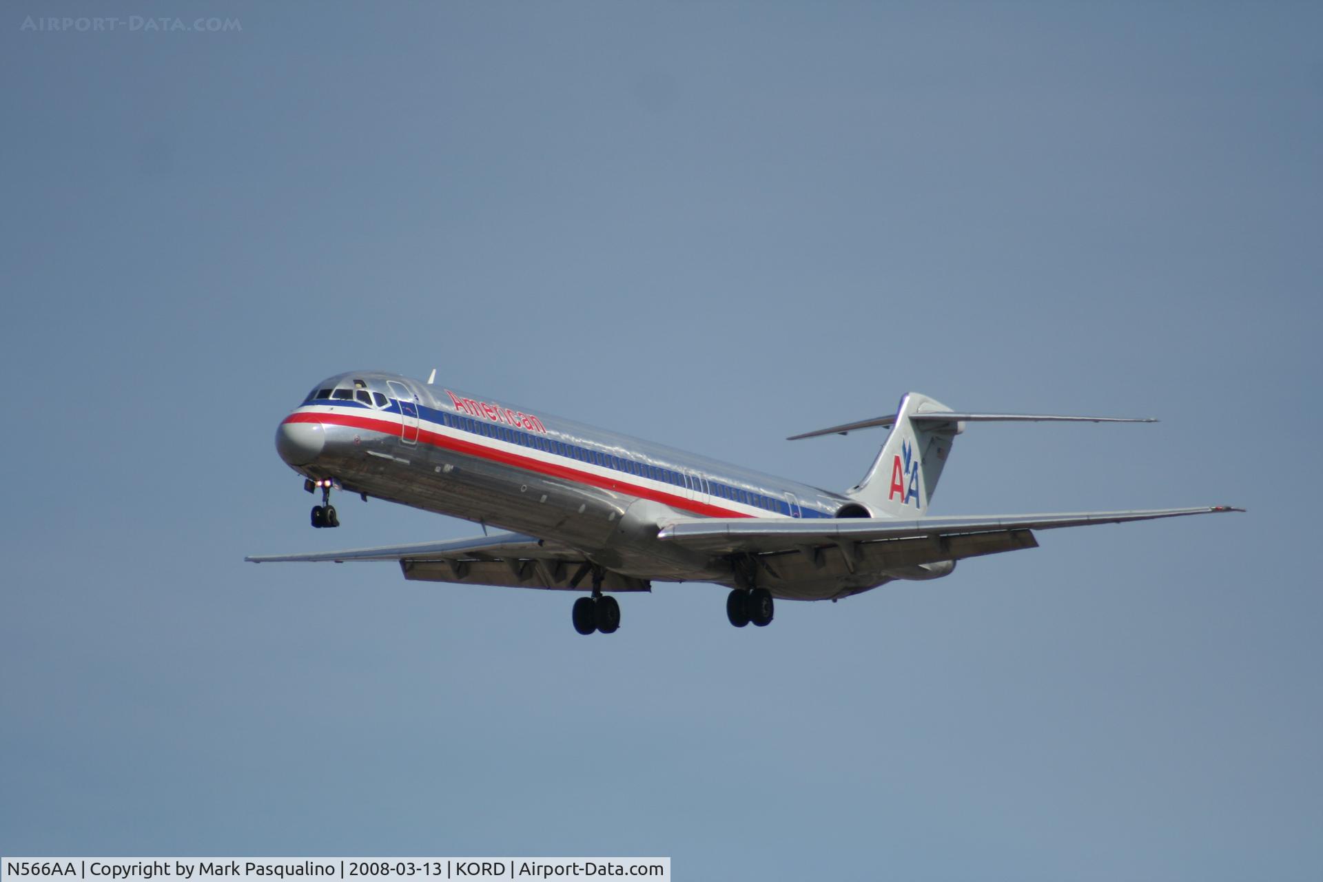 N566AA, 1987 McDonnell Douglas MD-83 (DC-9-83) C/N 49348, MD-83