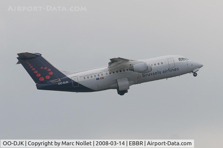 OO-DJK, 1995 British Aerospace Avro 146-RJ85 C/N E.2271, Taking of at Brussels Airport