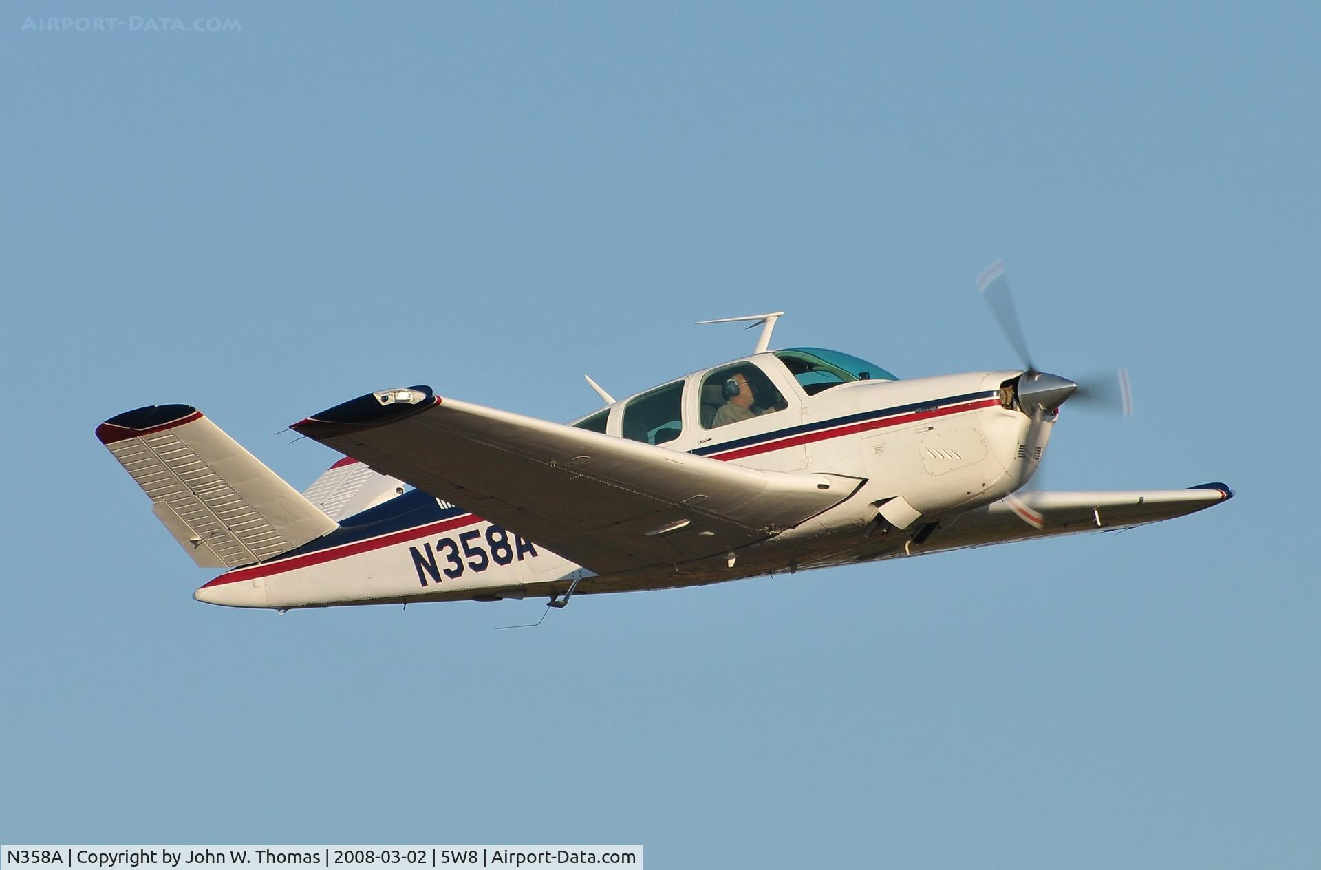 N358A, 1978 Beech V35B Bonanza C/N D-10163, Taking off