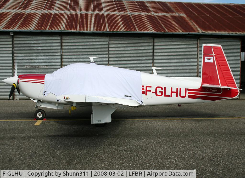 F-GLHU, 1978 Mooney M20J 201 C/N 24-0421, Parked at the airfield...