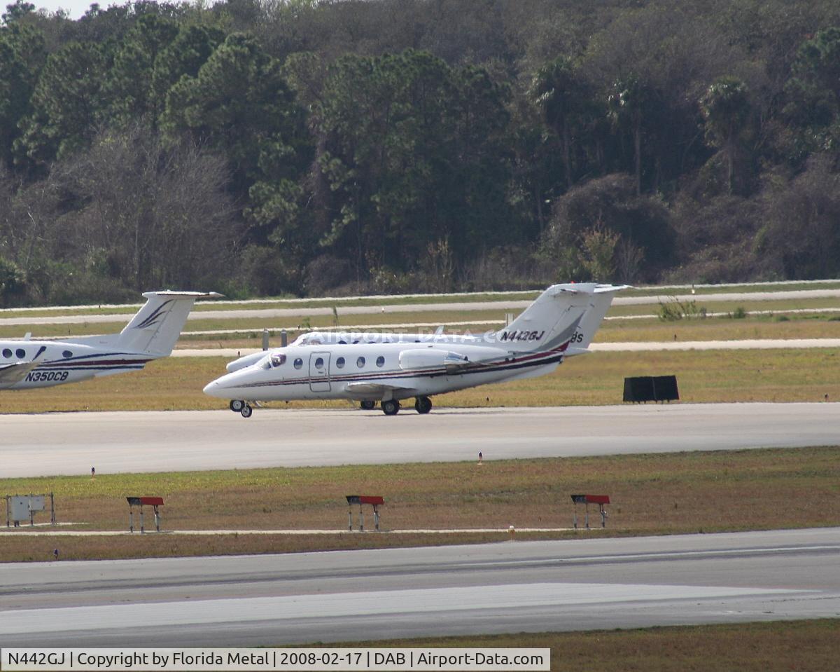 N442GJ, Raytheon Aircraft Company 400A C/N RK-442, Beech 400