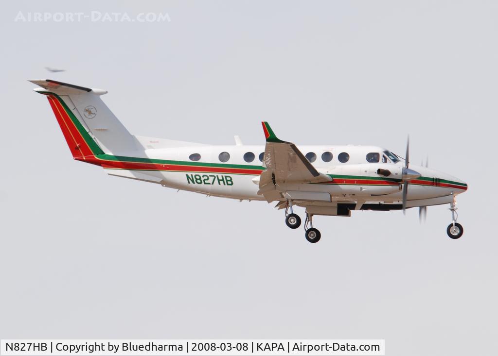 N827HB, 1995 Beech B300 King Air C/N FL-129, Hill Brothers Leasing Co Inc on approach to 35R.