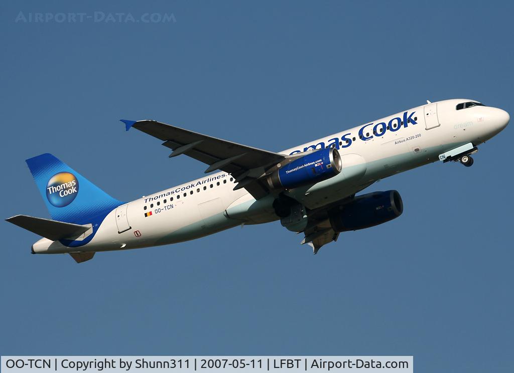 OO-TCN, 1993 Airbus A320-232 C/N 425, Take off rwy 02