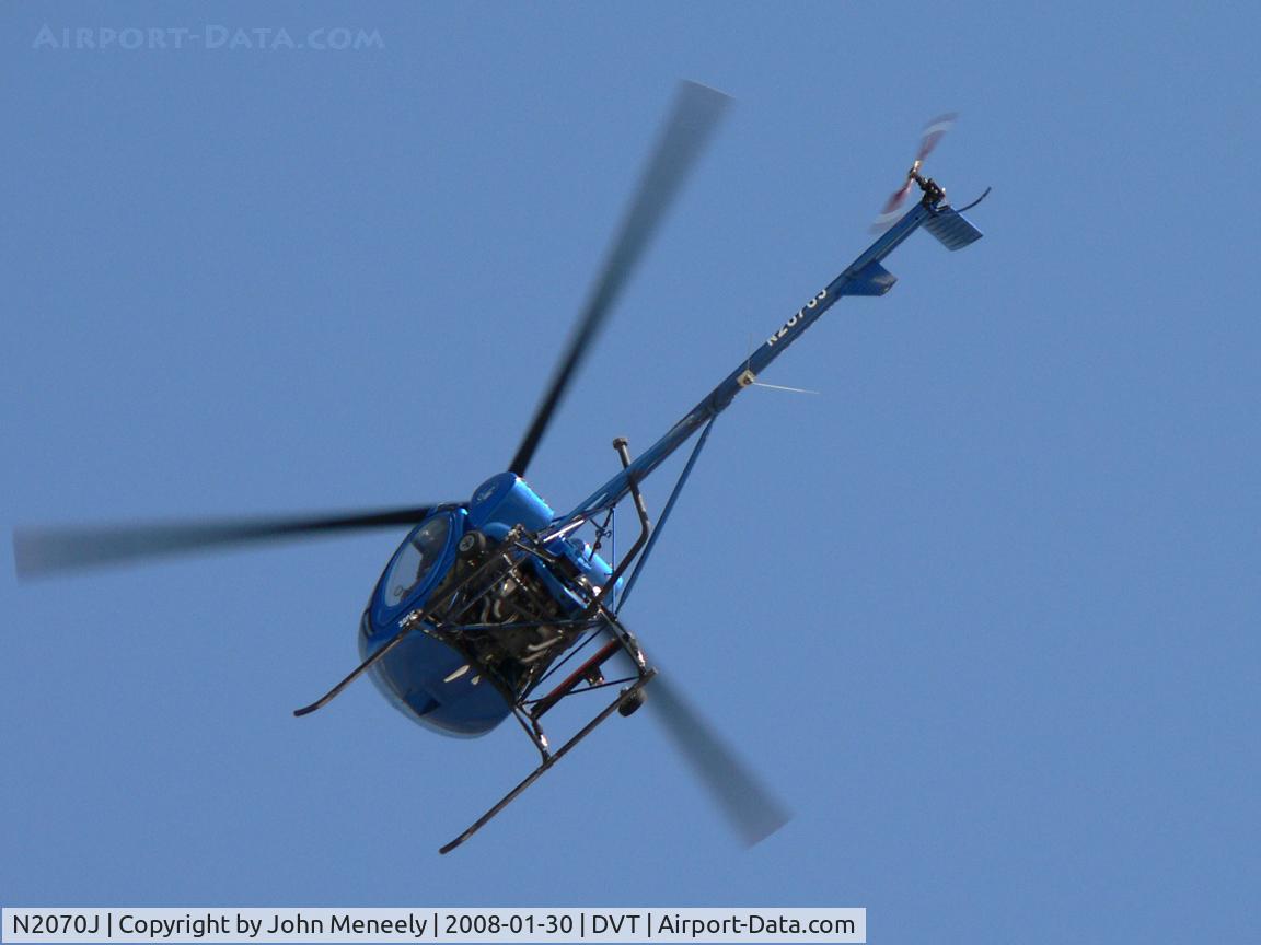 N2070J, 2003 Schweizer 269C C/N S1848, Low overflight