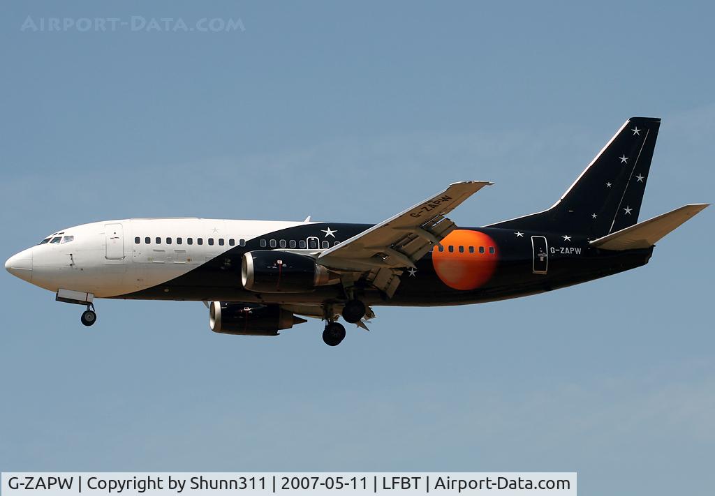 G-ZAPW, 1988 Boeing 737-3L9 C/N 24219, Landing rwy 20