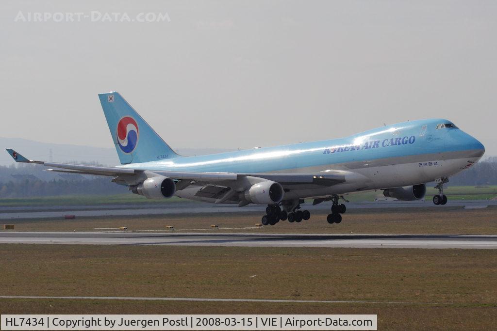HL7434, 2002 Boeing 747-4B5F/SCD C/N 32809, Boeing 747-4B5F (SCD)
