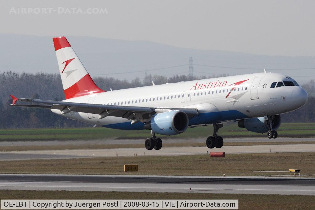 OE-LBT, 2000 Airbus A320-214 C/N 1387, Airbus Industries A320-214