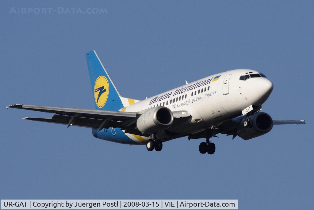 UR-GAT, 1993 Boeing 737-528 C/N 25237, Boeing 737-528