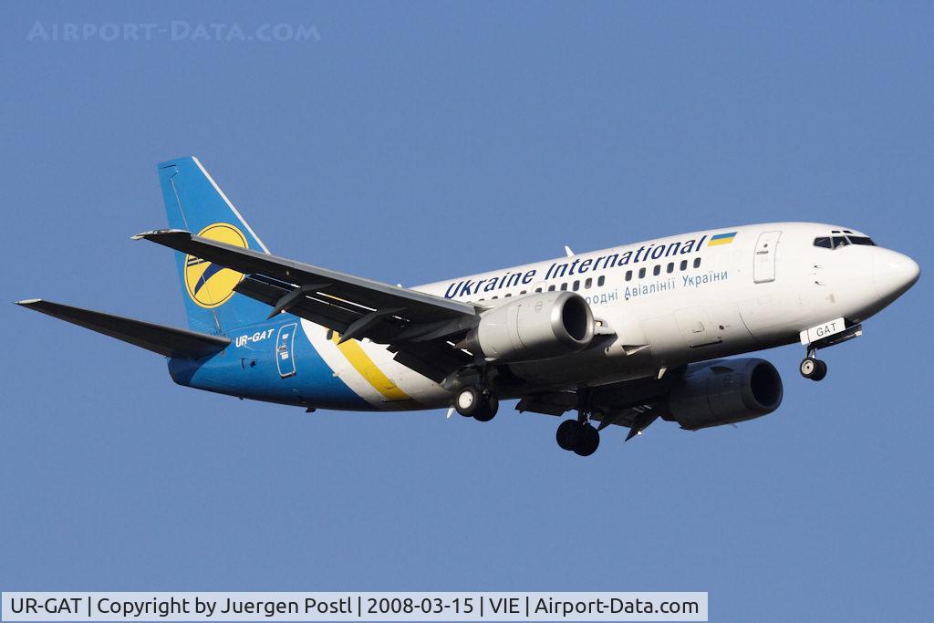 UR-GAT, 1993 Boeing 737-528 C/N 25237, Boeing 737-528