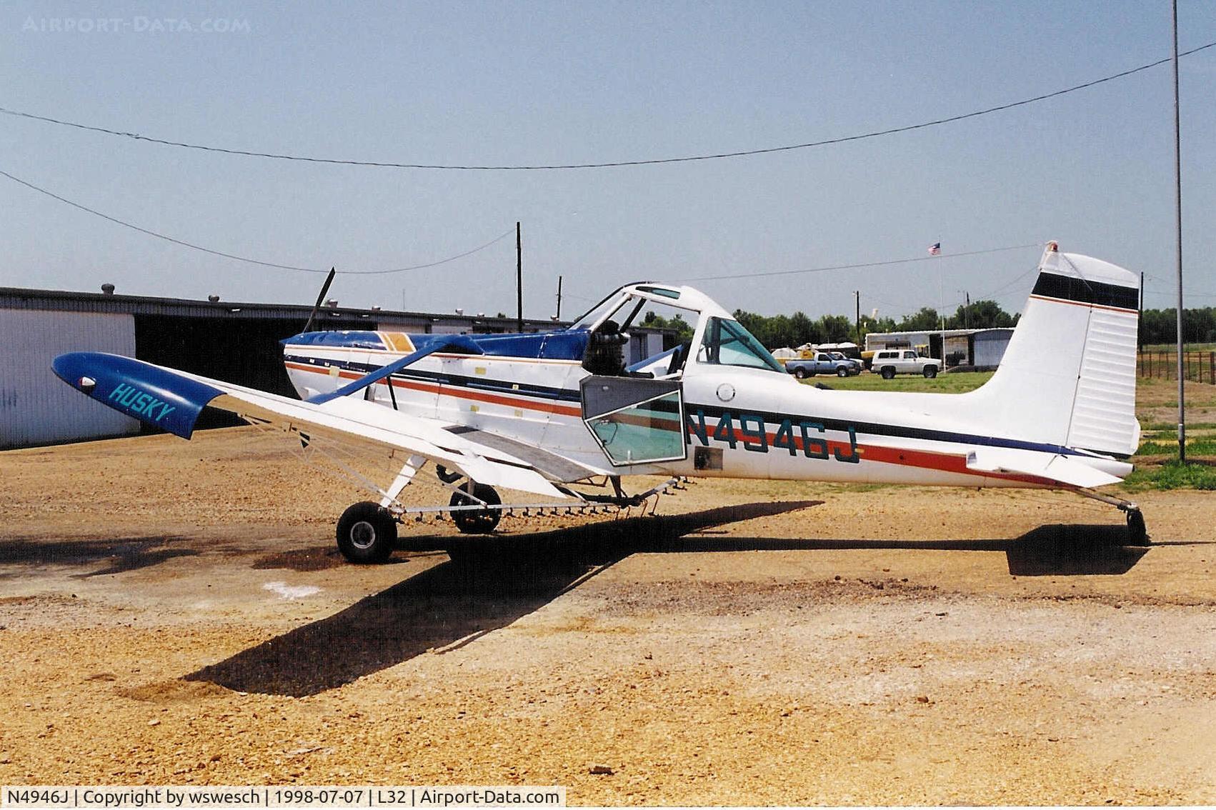 N4946J, 1981 Cessna T188C C/N T18803786T, 1981 Cessna T188C AgHusky T18803786T.  Holland Ag Aviation-Jonesville, Louisiana