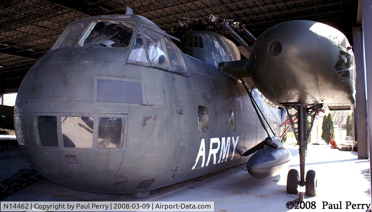 N14462, 1957 Sikorsky CH-37B Mojave C/N 57-1651, Check out those loading doors.  Nothing little on her