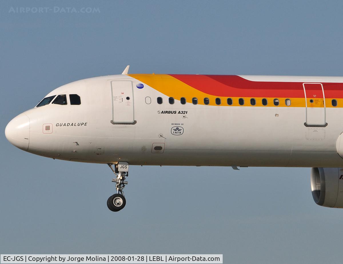 EC-JGS, 2005 Airbus A321-211 C/N 2472, 