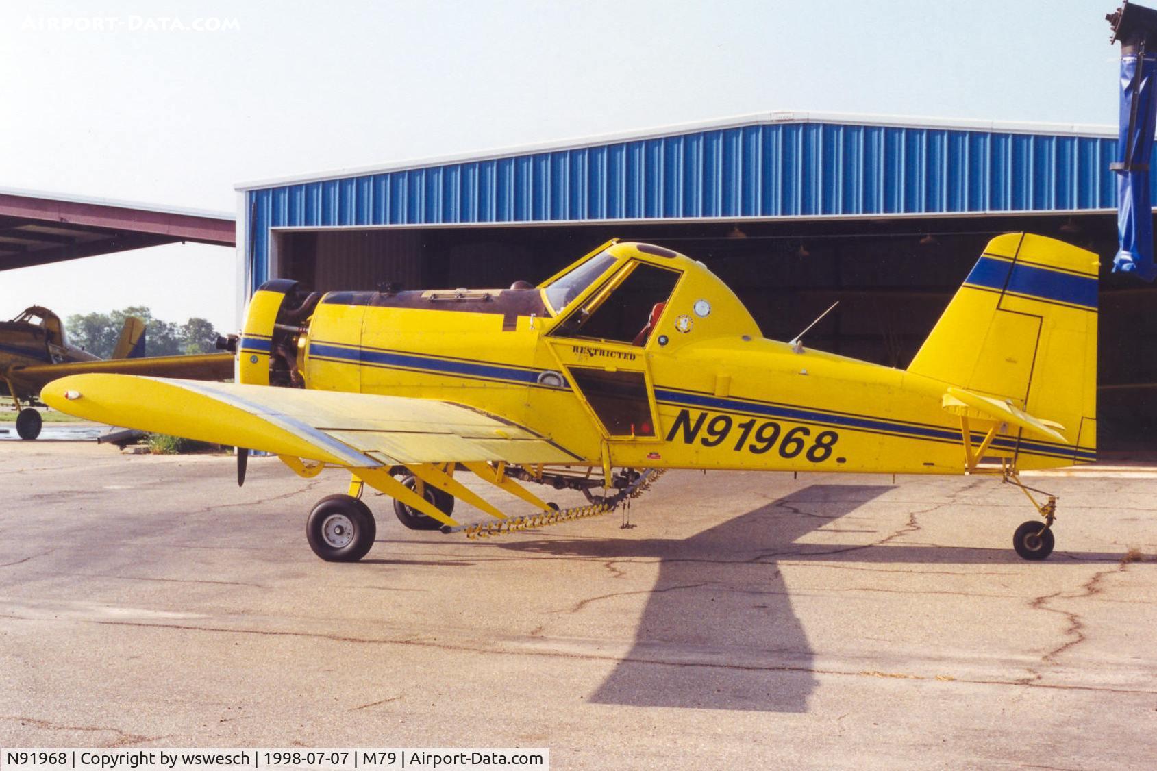 N91968, 1994 Air Tractor Inc AT-401 C/N 401-0942, #401-0942.  Bulldog Flying Service - Rayville, Louisiana