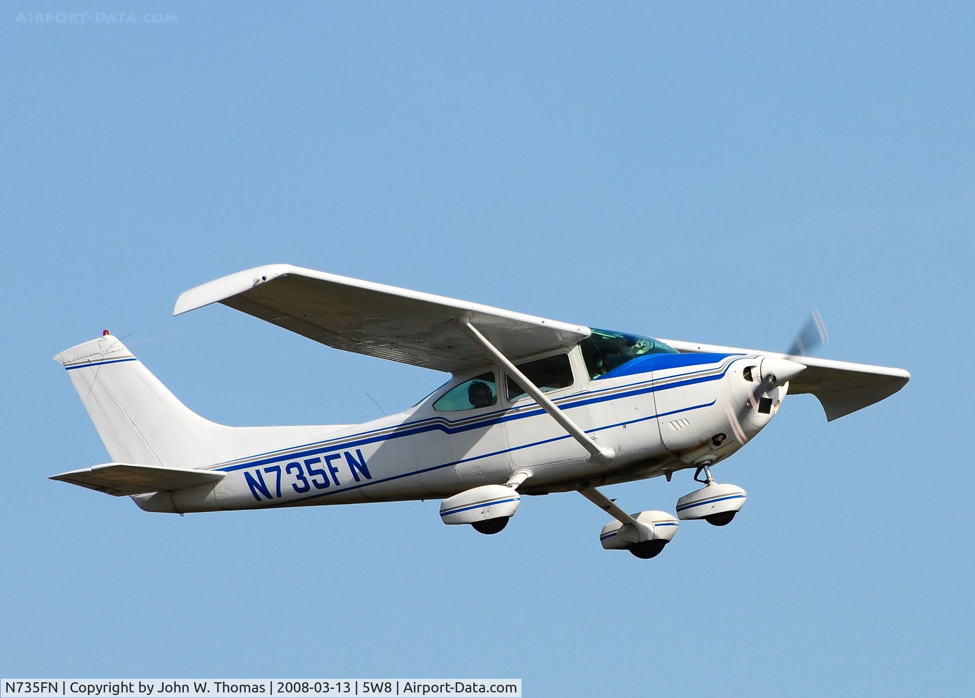 N735FN, 1977 Cessna 182Q Skylane C/N 18265390, Departing