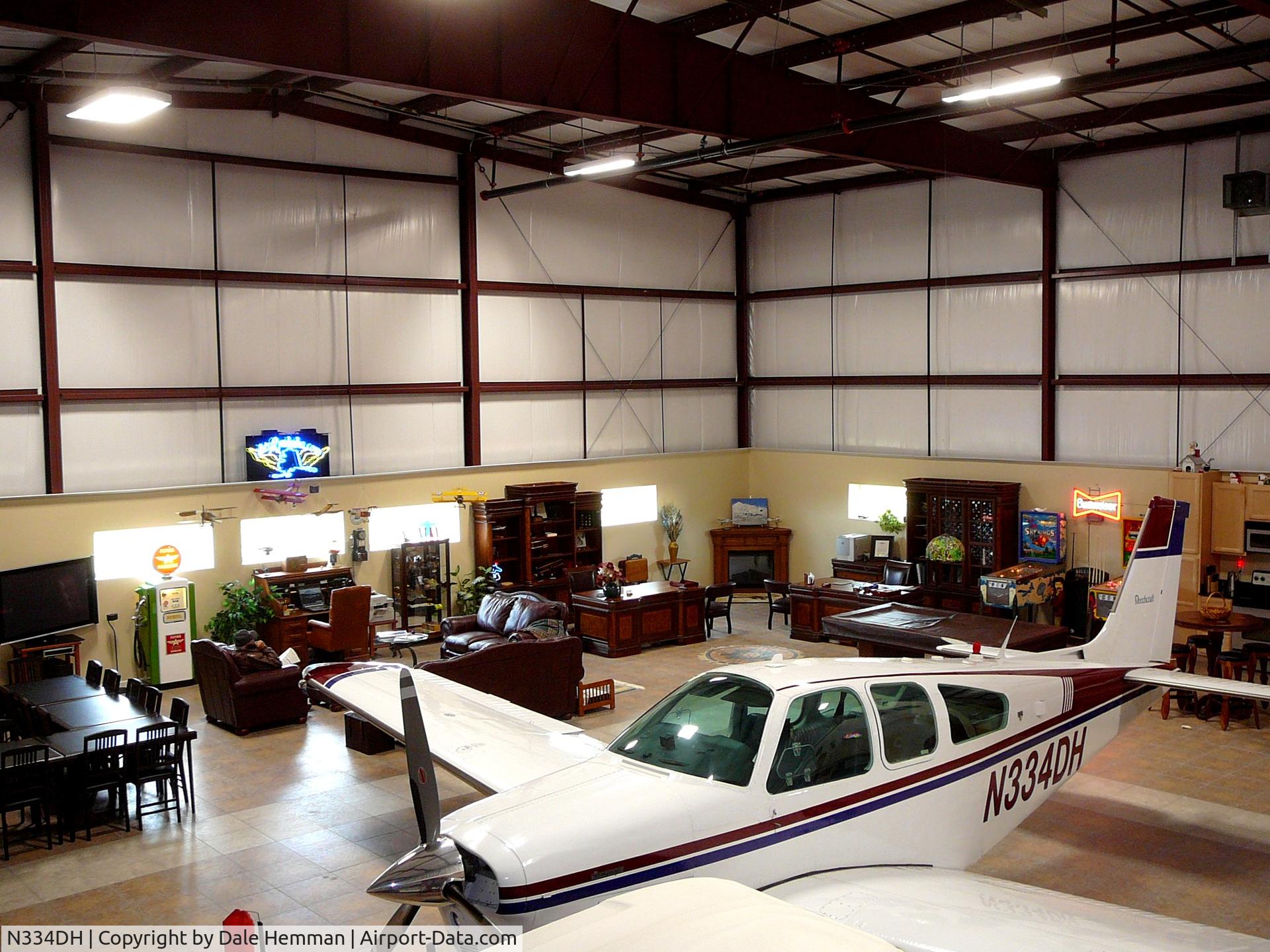 N334DH, 1975 Beech F33A Bonanza C/N CE-625, N334DH in its home