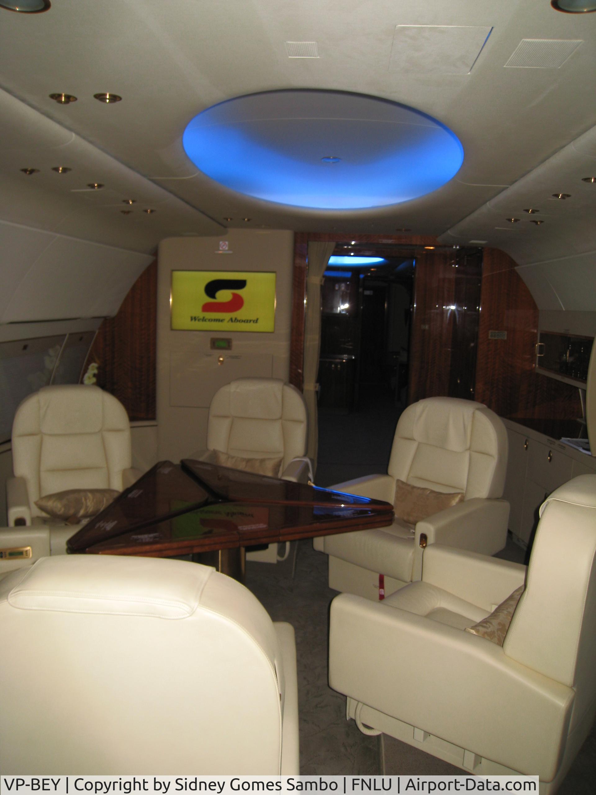 VP-BEY, 2006 Airbus A319-115CJ C/N 2675, Dinner room