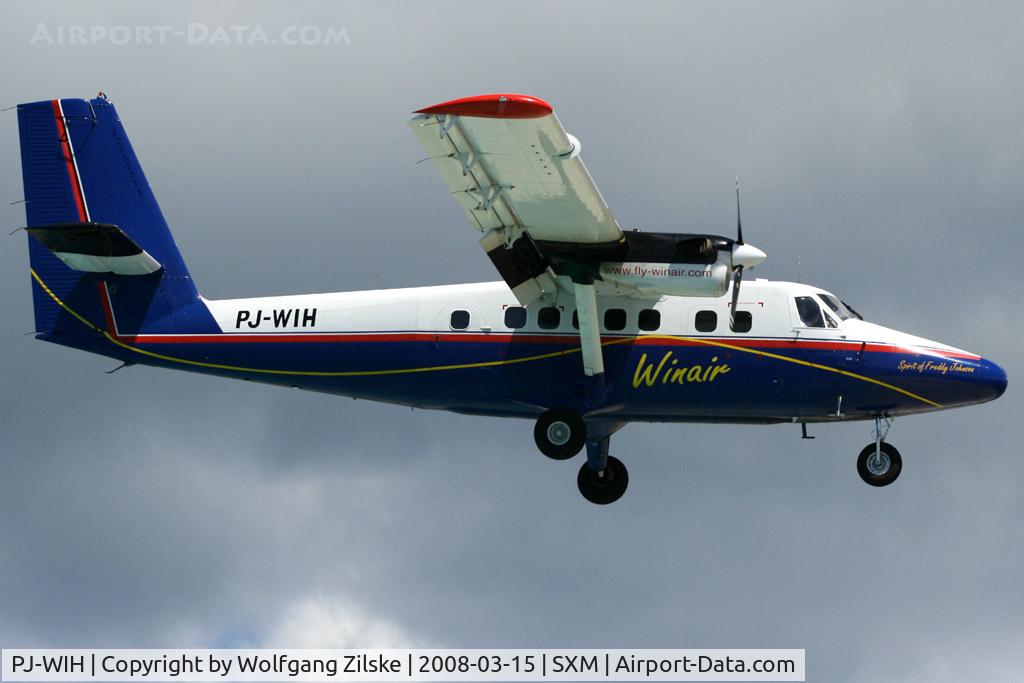 PJ-WIH, 1981 De Havilland Canada DHC-6-300 Twin Otter C/N 766, visitor