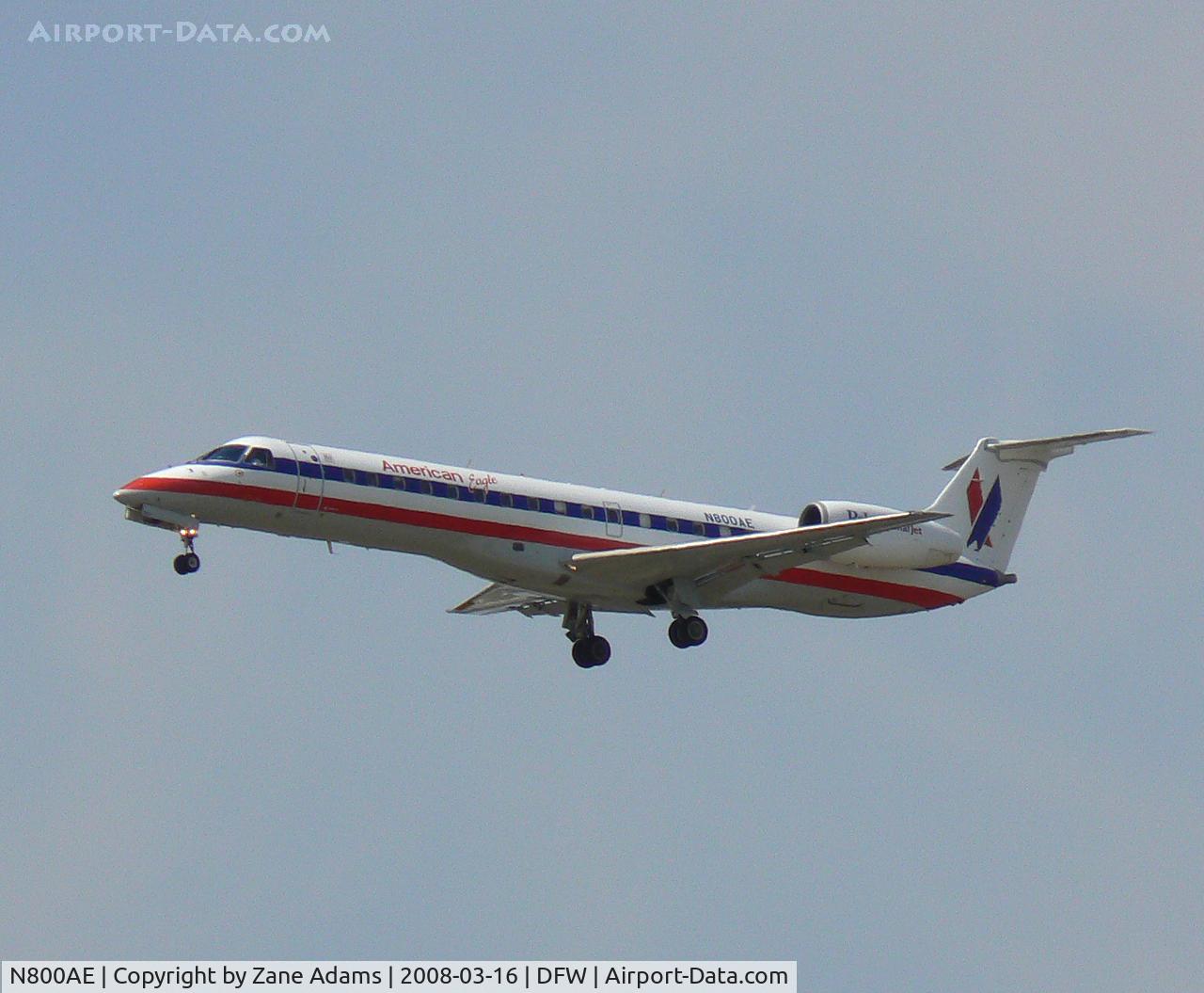N800AE, 2001 Embraer ERJ-140LR (EMB-135KL) C/N 145425, American Eagle at DFW