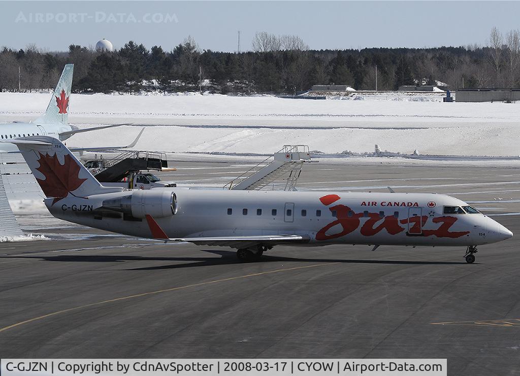 C-GJZN, 2001 Bombardier CRJ-200ER (CL-600-2B19) C/N 7520, Pushed back from the gate and ready to taxi