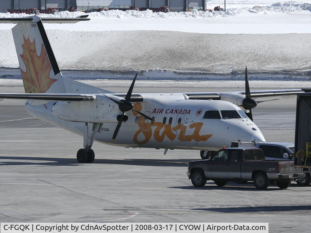 C-FGQK, 1989 De Havilland Canada DHC-8-102 Dash 8 C/N 193, Passengers are loaded and is ready for push-back