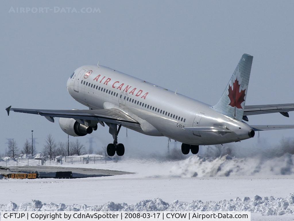C-FTJP, 1991 Airbus A320-211 C/N 233, Airborne off Rwy 25