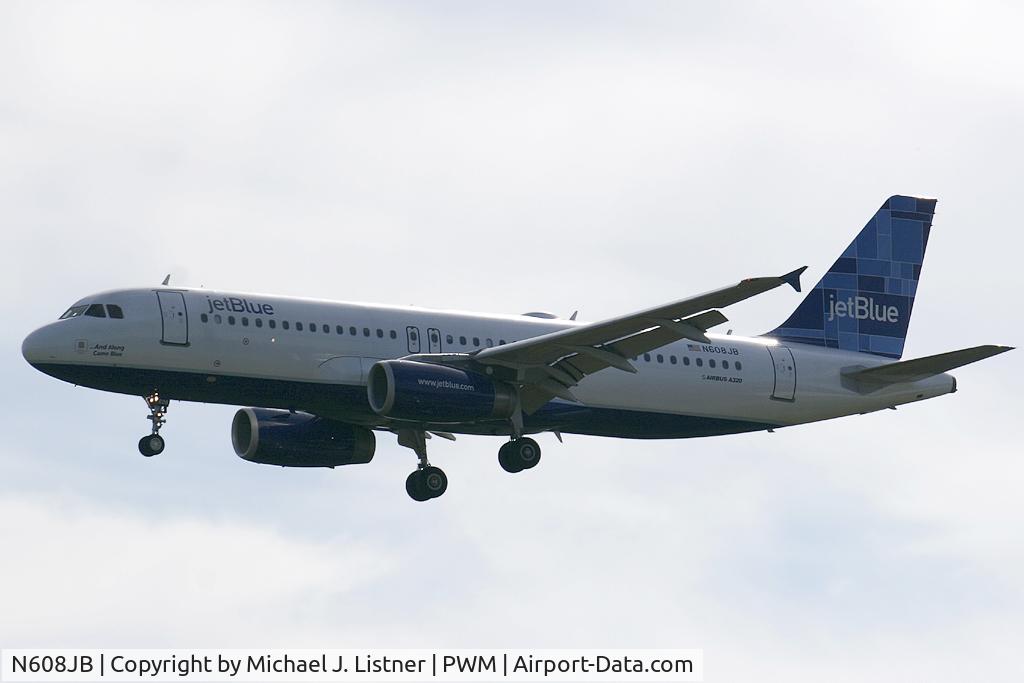 N608JB, 2005 Airbus A320-232 C/N 2415, On approach to Portland Jet Port
