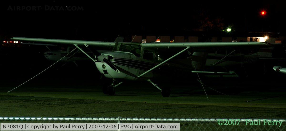 N7081Q, 1972 Cessna 172L C/N 17260381, Had to get her tied down at night