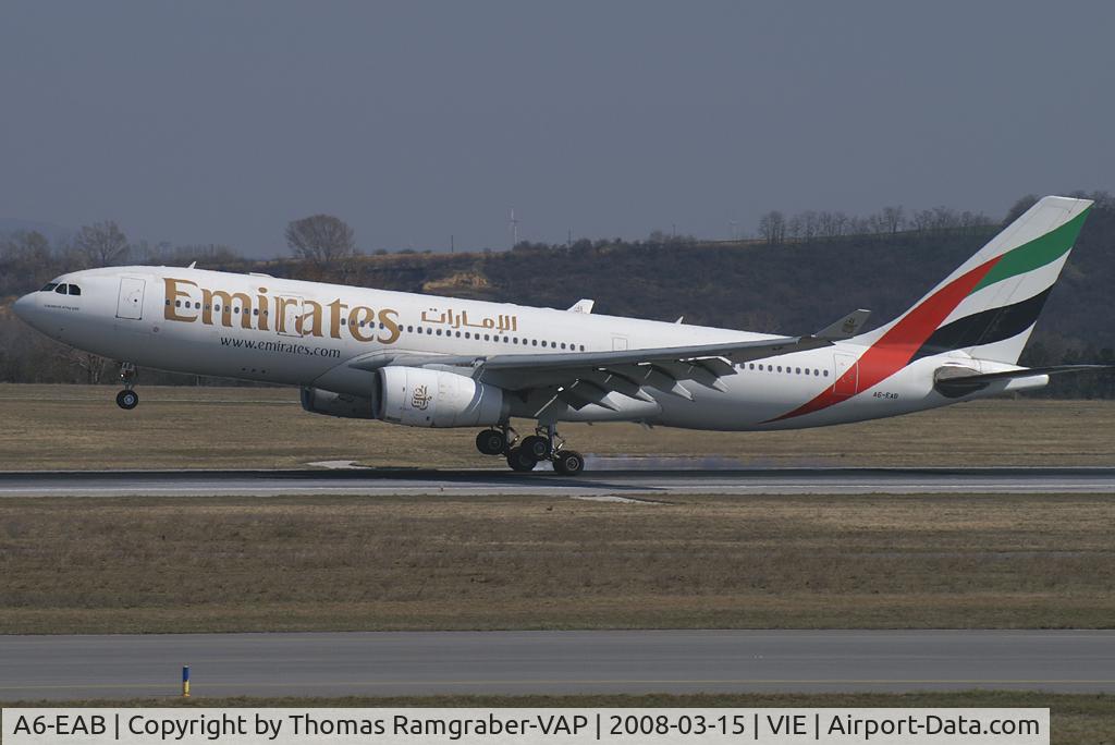 A6-EAB, 2000 Airbus A330-243 C/N 365, Emirates Airbus A330-200