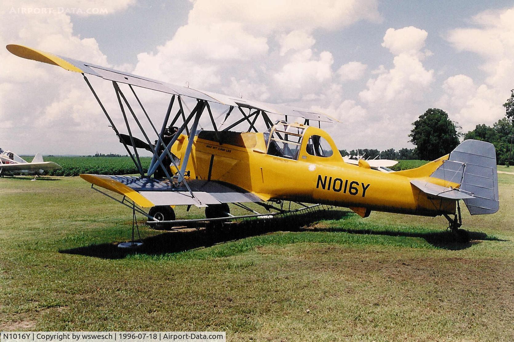 N1016Y, 1978 Murrayair MA-1 C/N 017, 1974 MA-1 #017, converted to MA-1B with a R-1820.  Robbie's Flying Service - Clayton, Louisiana.