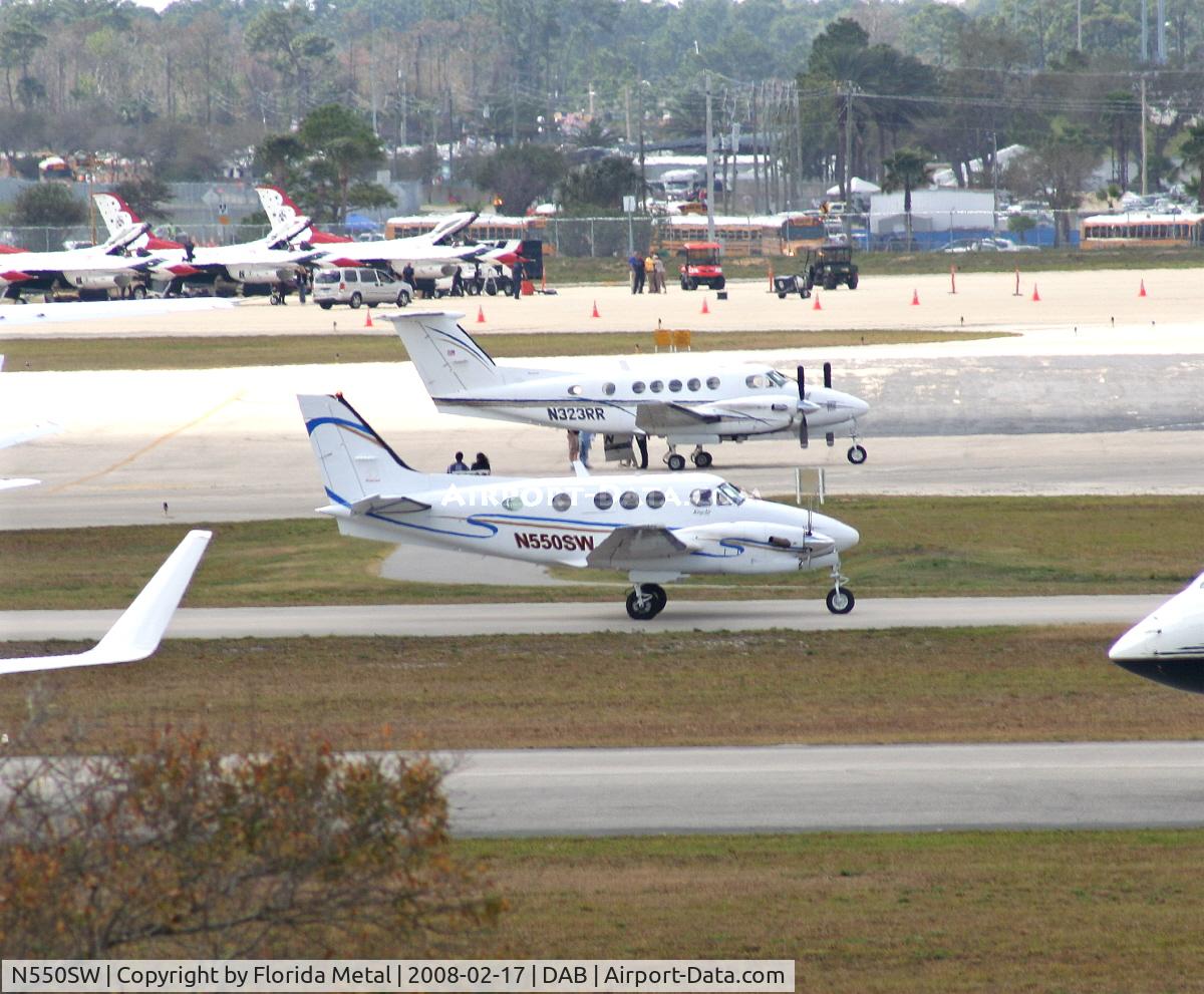 N550SW, Raytheon Aircraft Company C90A C/N LJ-1700, C90A