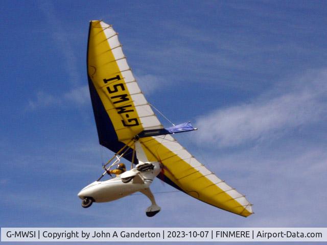 G-MWSI, 1991 Solar Wings PEGASUS QUASAR TC C/N SW-WQQ-0436, Quasar G-MWSI over head Finmere