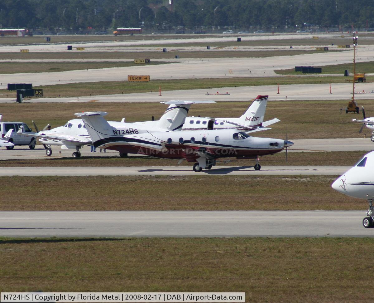 N724HS, 2004 Pilatus PC-12/45 C/N 564, PC-12