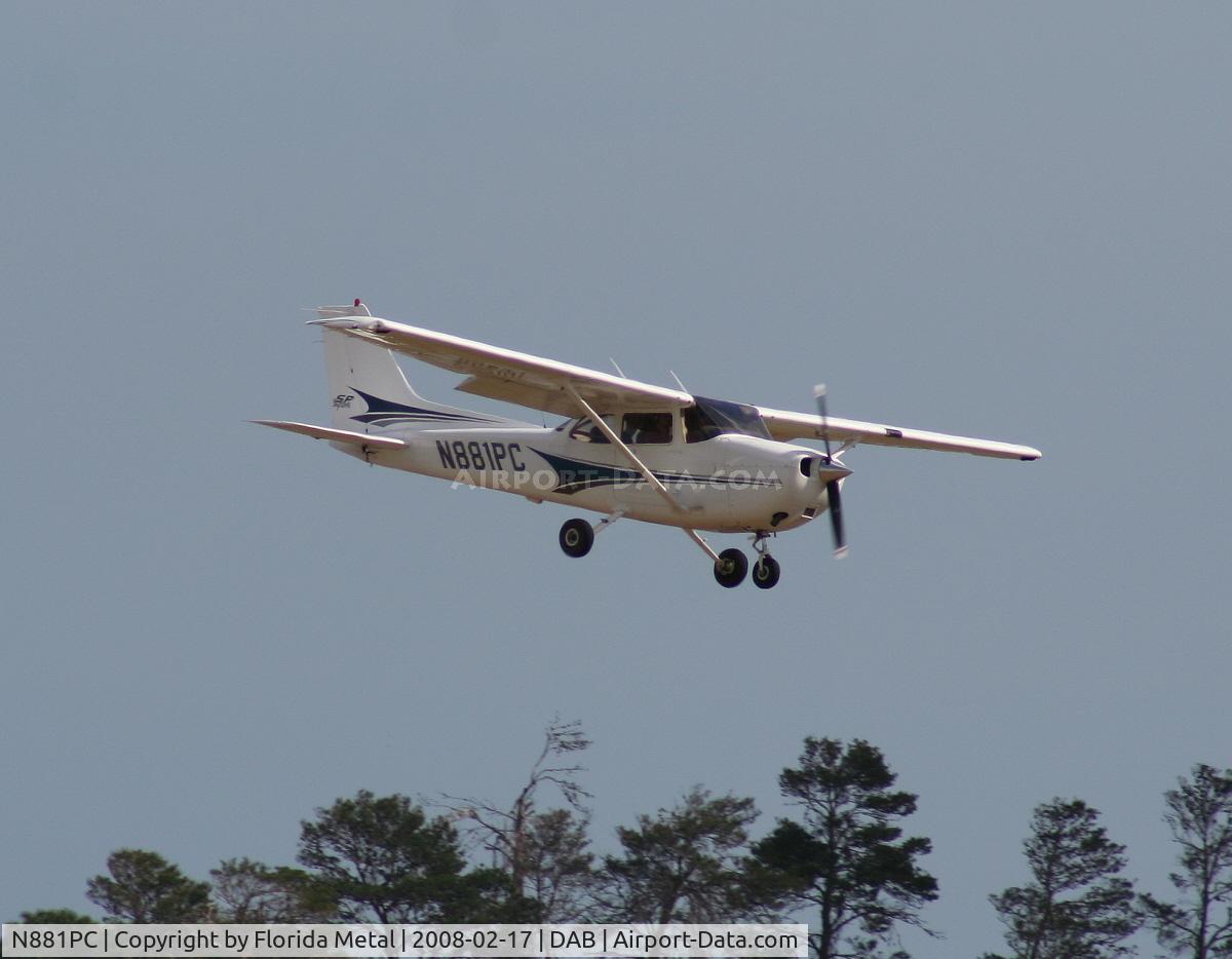 N881PC, 2004 Cessna 172S C/N 172S9706, C172