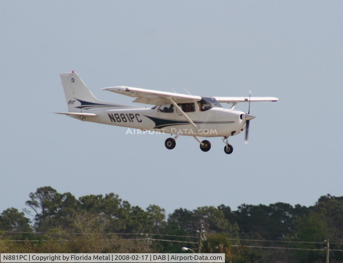N881PC, 2004 Cessna 172S C/N 172S9706, C172