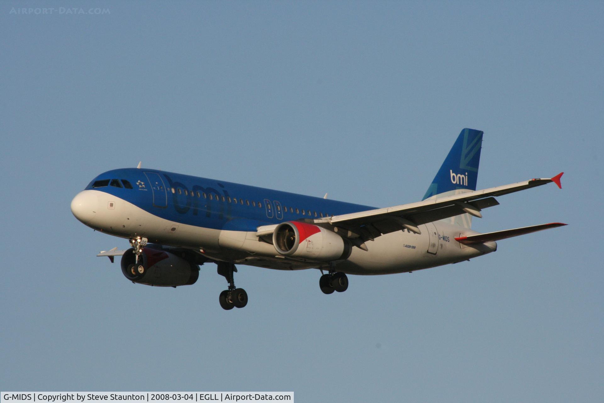 G-MIDS, 2001 Airbus A320-232 C/N 1424, Taken at Heathrow Airport March 2008