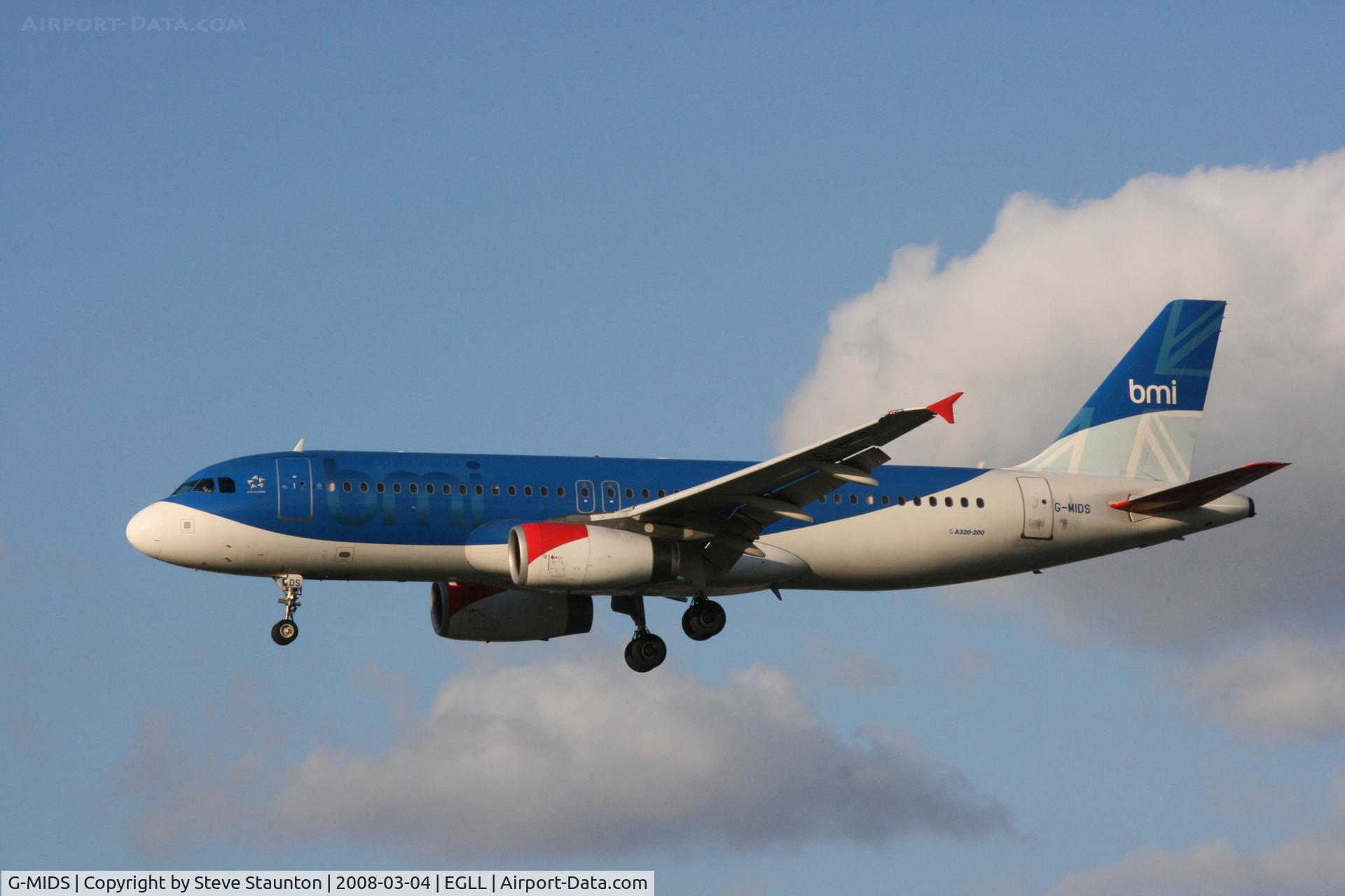 G-MIDS, 2001 Airbus A320-232 C/N 1424, Taken at Heathrow Airport March 2008