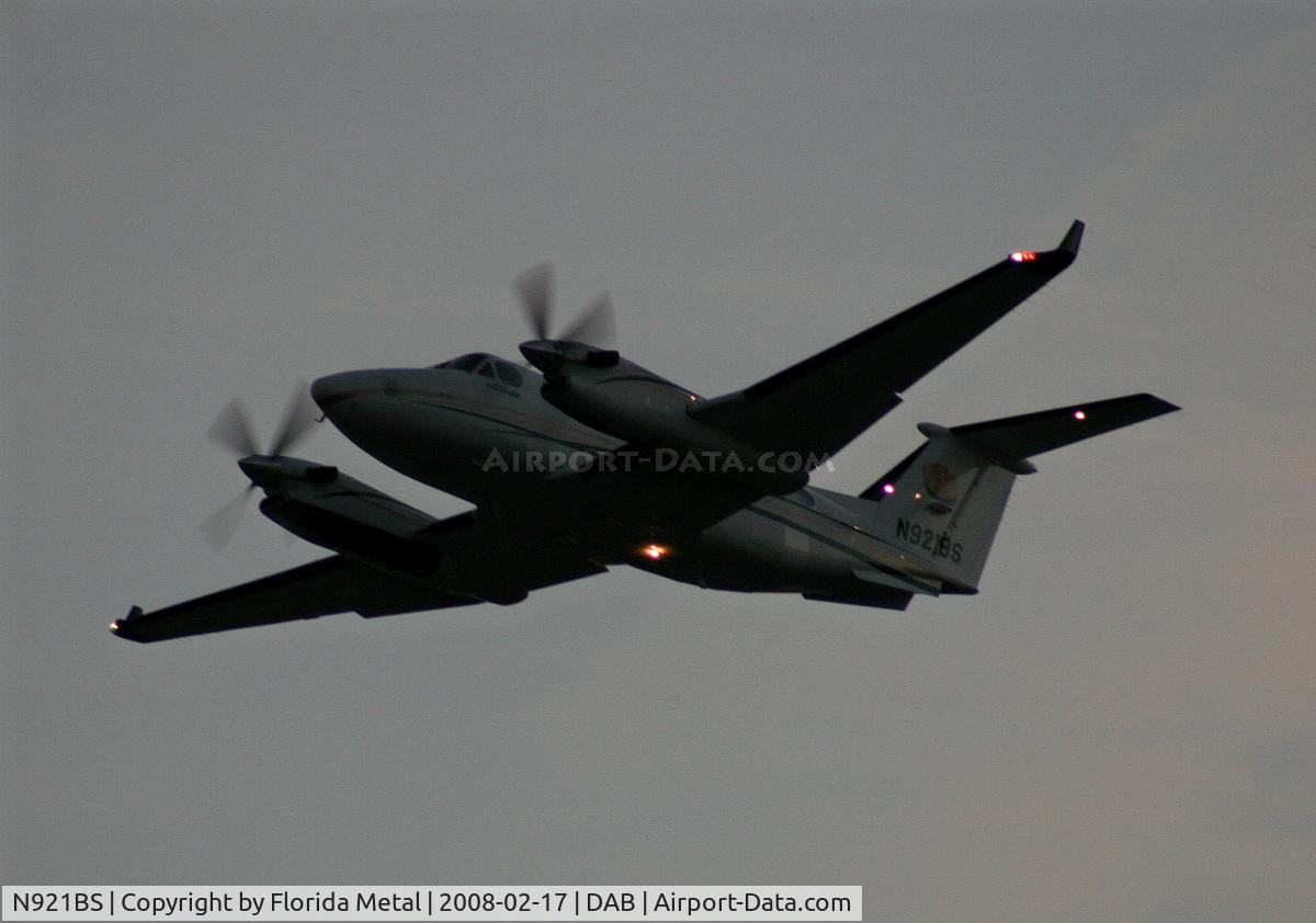 N921BS, 1993 Beech B300 King Air C/N FL-110, Beech 350