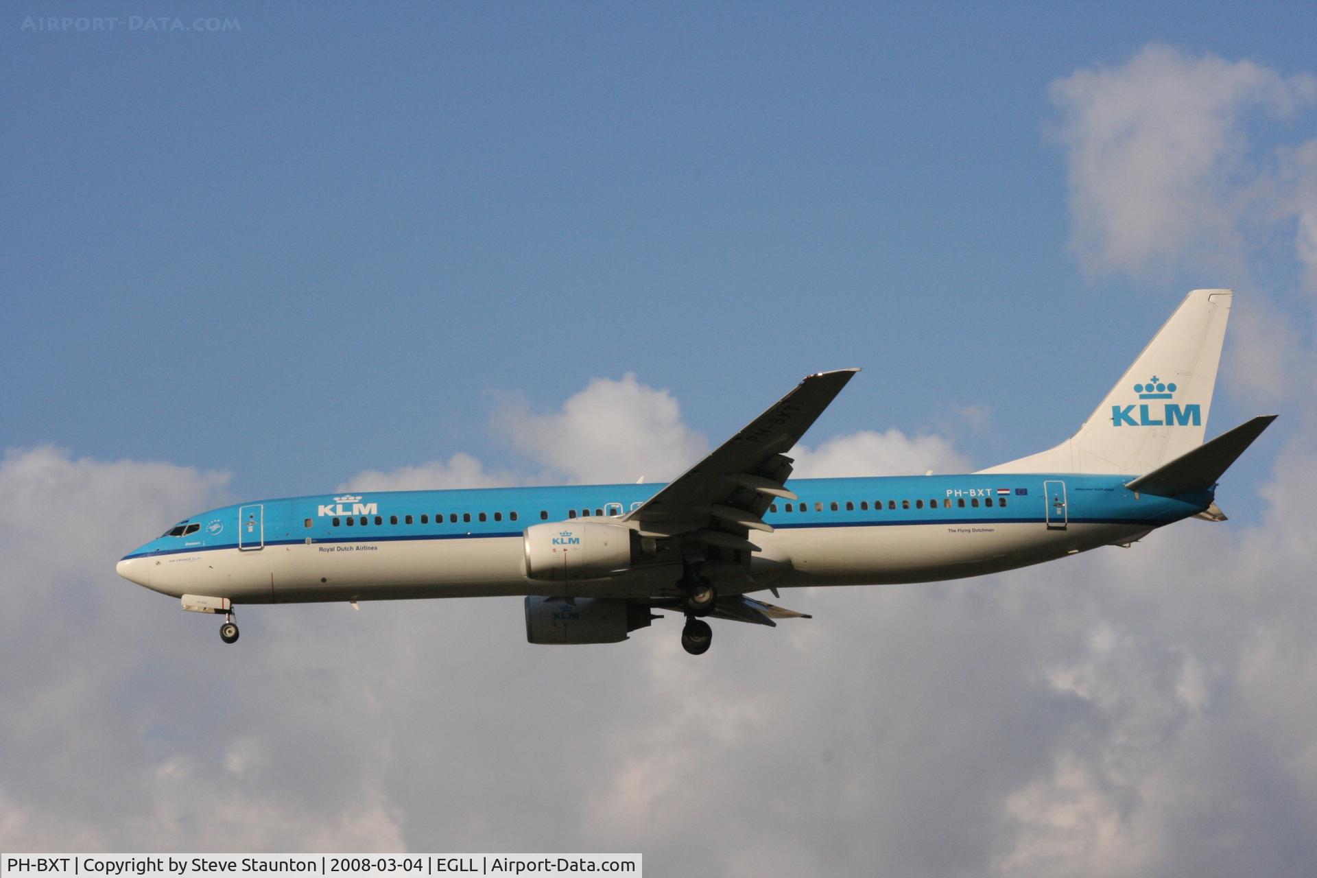 PH-BXT, 2004 Boeing 737-9K2 C/N 32944, Taken at Heathrow Airport March 2008