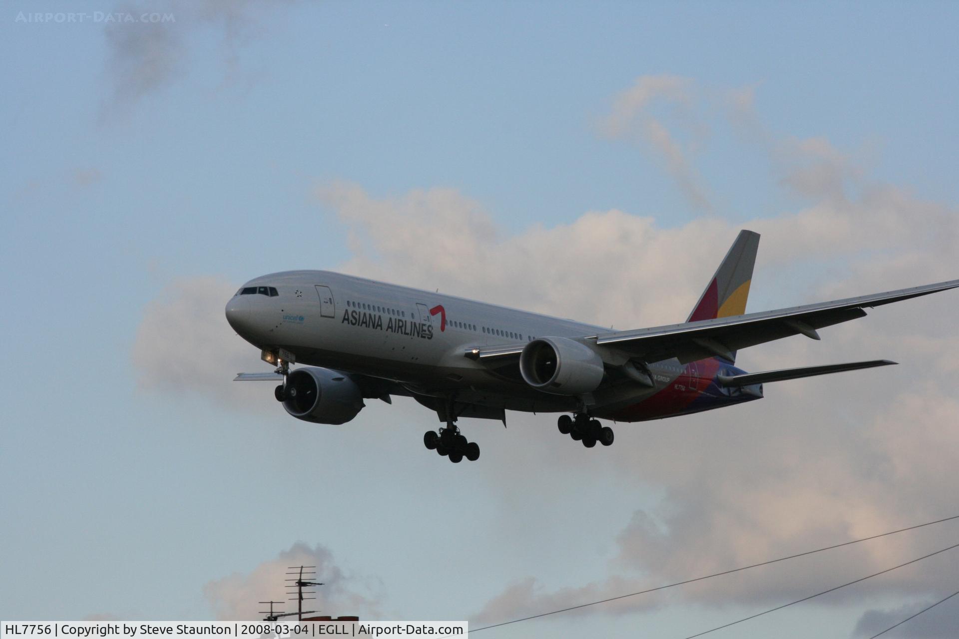HL7756, Boeing 777-28E/ER C/N 30860/659, Taken at Heathrow Airport March 2008