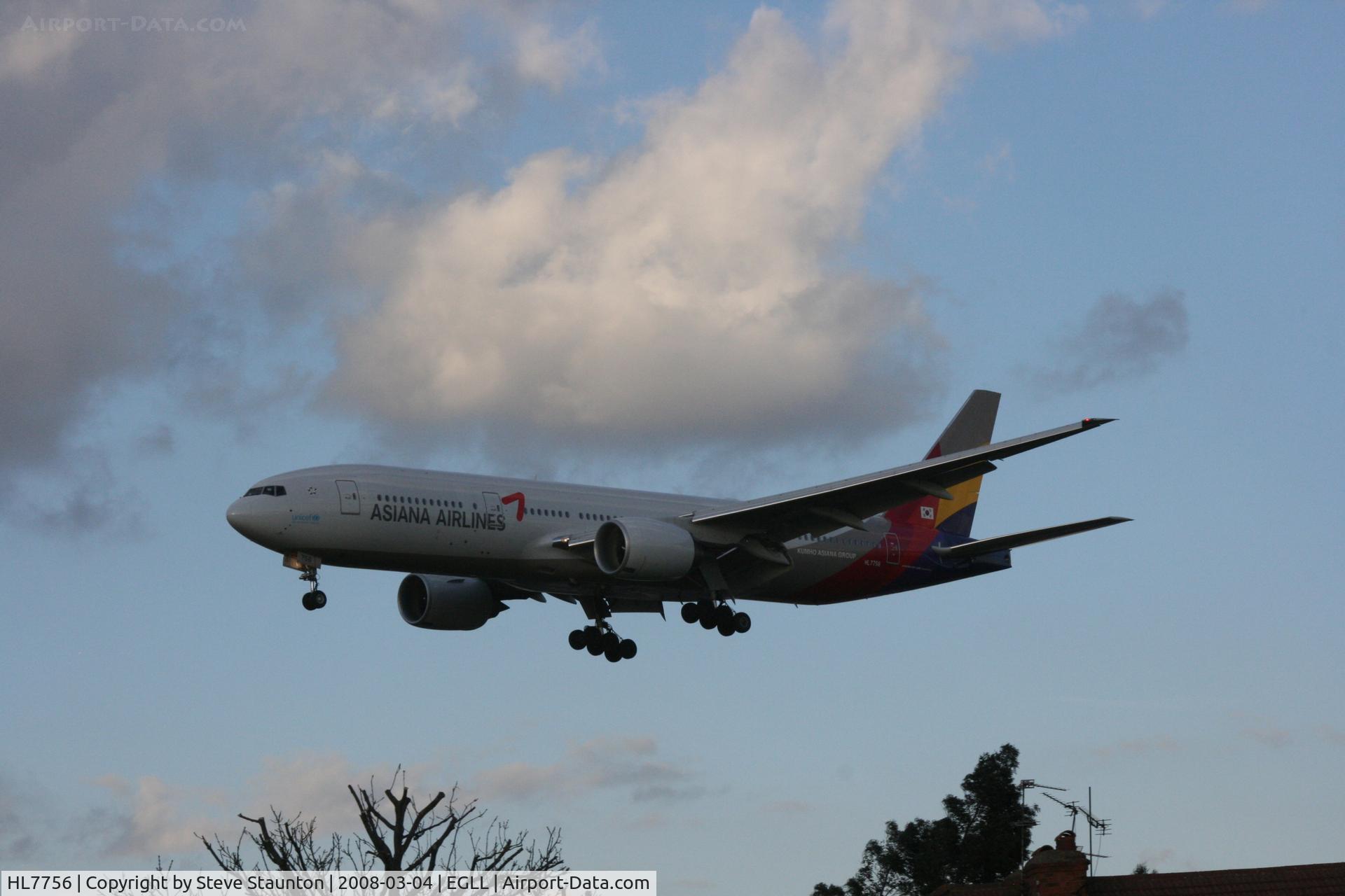 HL7756, Boeing 777-28E/ER C/N 30860/659, Taken at Heathrow Airport March 2008