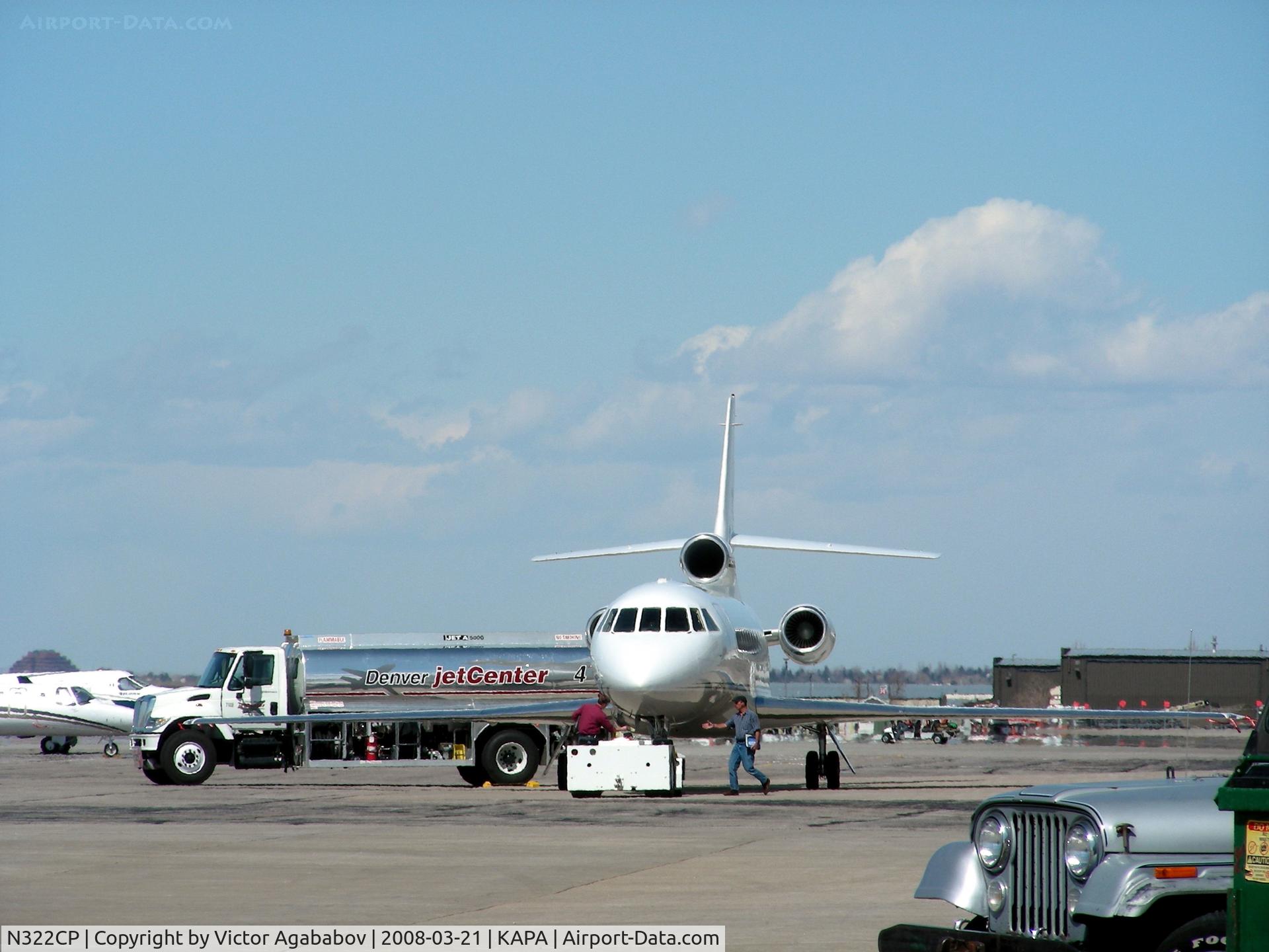 N322CP, 1993 Dassault Falcon 900B C/N 134, Fueling at Centennial