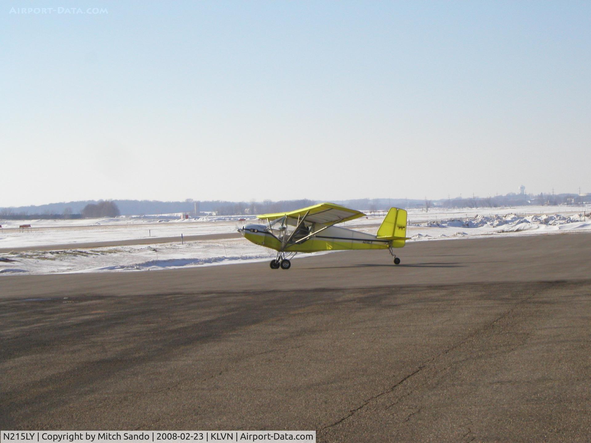 N215LY, 2007 Rans S-4 Coyote I C/N 00299, Taxiing to Runway 12.