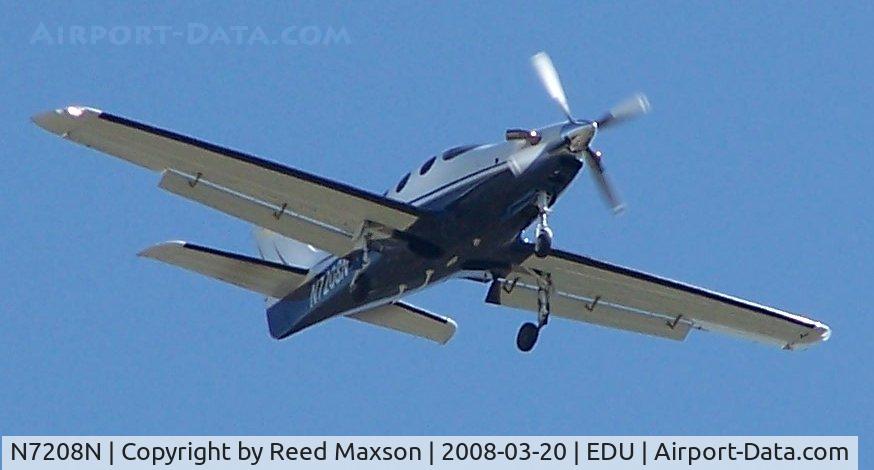 N7208N, 2007 AIR LT Dynasty C/N 202, Turning base for 16, University Airport