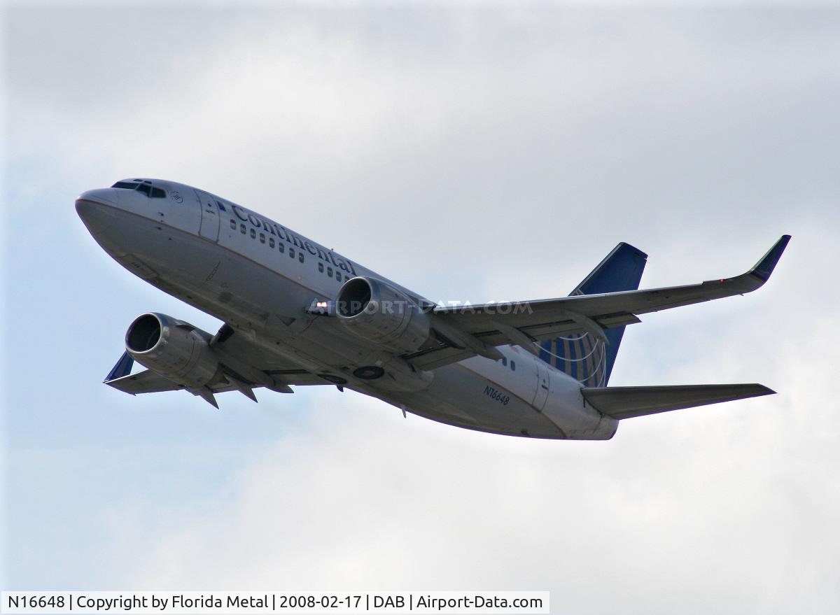 N16648, 1997 Boeing 737-524 C/N 28909, Continental