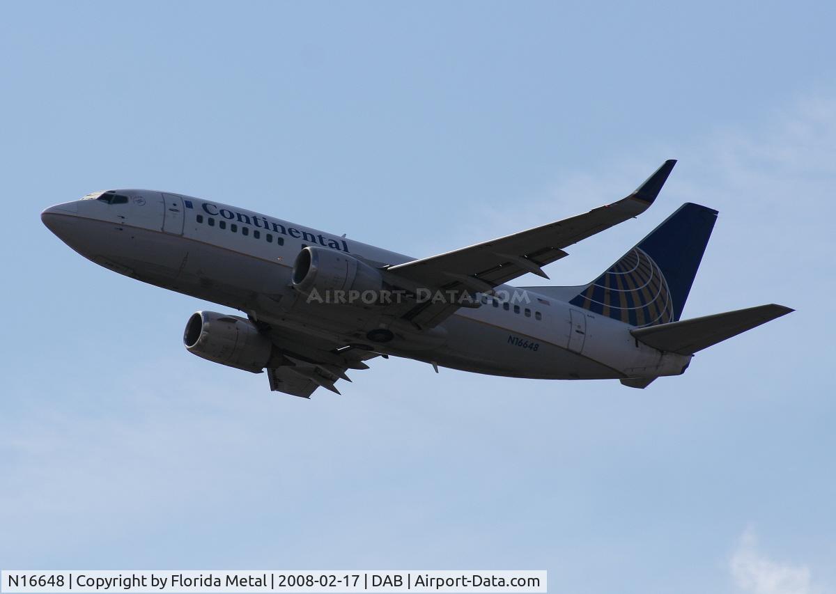 N16648, 1997 Boeing 737-524 C/N 28909, Continental