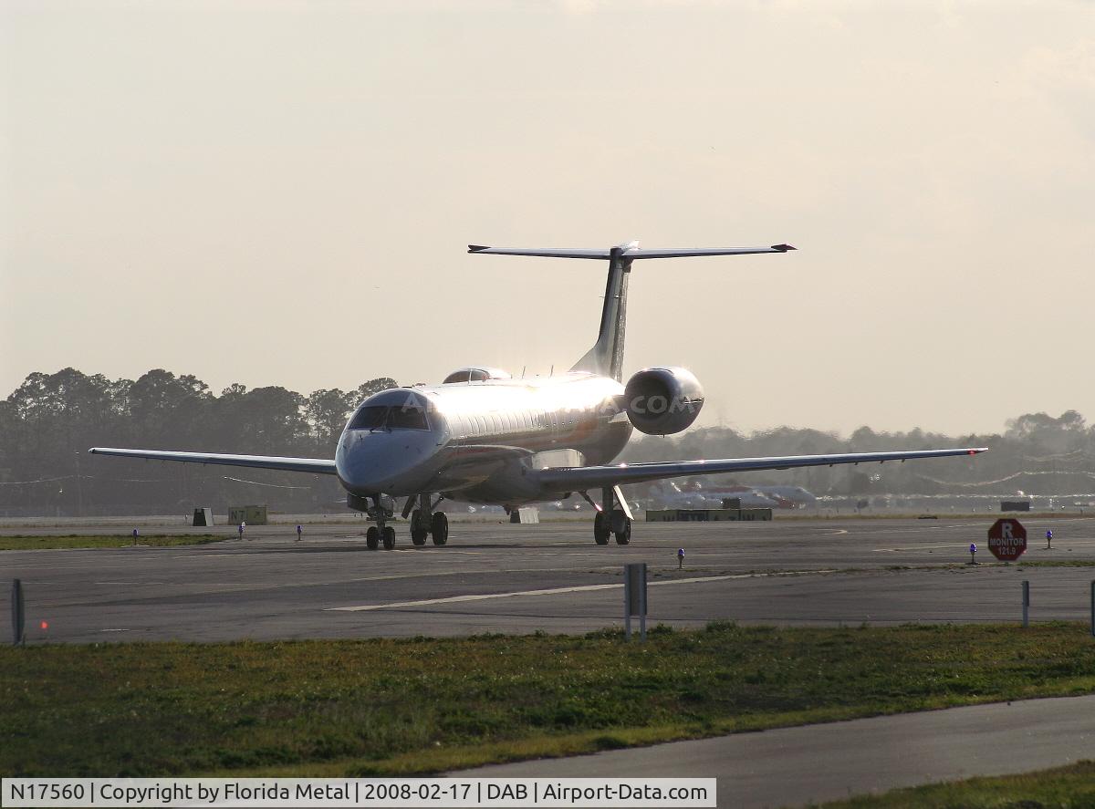 N17560, 2002 Embraer EMB-145LR C/N 145605, Express Jet